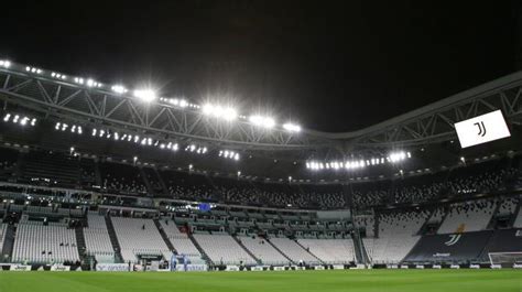 Das team von andrea pirlo setzte sich im nachholspiel des 3. Serie A: Juventus verliert Sieg gegen Neapel am Grünen Tisch