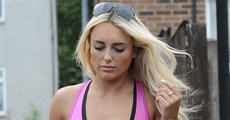 Towies Amber Turner Showcases Her Gym Bunny Credentials As She Flashes