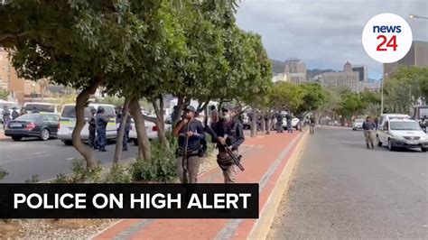 Watch Law Enforcement On High Alert In Cape Town As Taxi Strike Moves Towards The Cbd Youtube