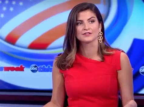 Kaitlan Collins Married Height Salary Age Biography Cnn Wiki