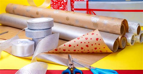 40 Ingenious Ways To Reuse And Recycle Christmas Cards And Wrapping Paper