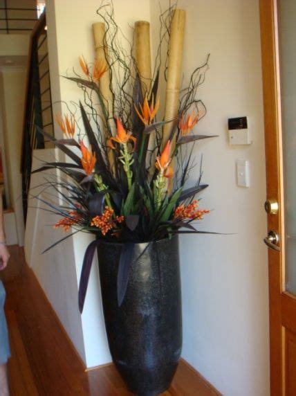 We love to see you reinvent your dried and preserved bouquet throughout the year, arranging them in a new vase, combining different flowers or decorating your table to style your next get together. large silk arrangements commercial use - Bing Images ...