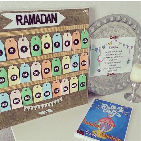 Die verschiedenen grüntöne im ramadan banner. Vorig jaar maakte ik deze ramadan advent kalender ...