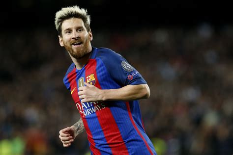Messi Extends Barca Contract | Financial Tribune