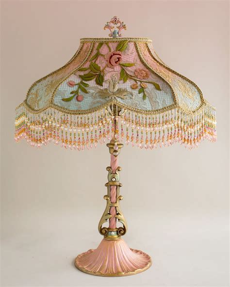 Awesome 44 Vintage Victorian Lamp Shades Ideas For Bedroom