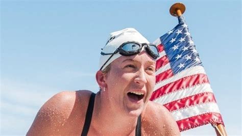 The First Woman To Complete The Worlds Most Difficult Ocean Swim Kiwi