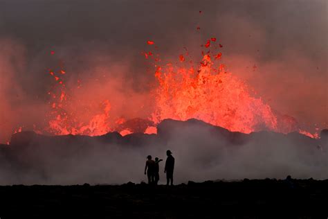 Iceland Allows People To Access Volcanic Eruption Site Near Litli Hrutur Bloomberg