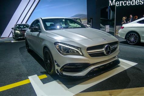 2017 Mercedes Benz Cla Gets Updates Inside And Out Live Photos And Video