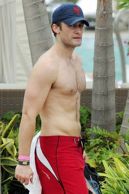 Matthew Morrison Shirtless In Miami Menoftv Shirtless Male Celebs