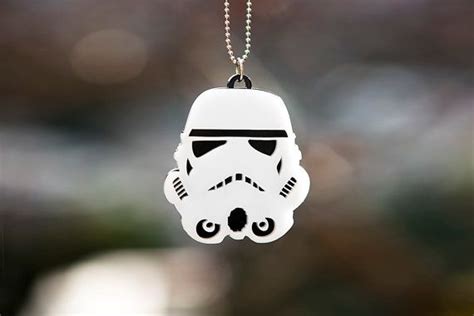 Stormtrooper Necklace Por Noramore En Etsy Stormtrooper Craft Work