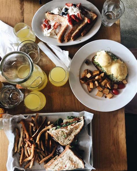 The Best Bottomless Brunch Spots In Chicago Chicago Times Mag