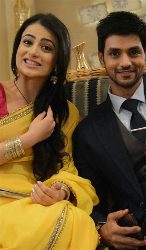 Pin By Blackqueen On Ishveer Bollywood Couples Celebrity Couples Bollywood Actress