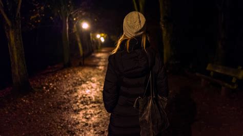Half Of All Women Too Scared To Walk Alone At Night Sky News Australia