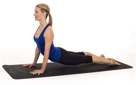 La práctica de yoga influye en la salud de nuestras articulaciones, nuestros músculos, nuestros órganos, nuestro sistema circulatorio sanguíneo y linfático, y como es una disciplina integral que no sólo influye en el cuerpo, su práctica baja los niveles de estrés y fortalece la. 10 poses de yoga que te harán mejor runner