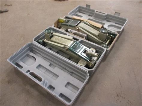 AC Delco 3 Ton Hi Lift Floor Jacks In Truck Stowaway Cases BigIron Auctions