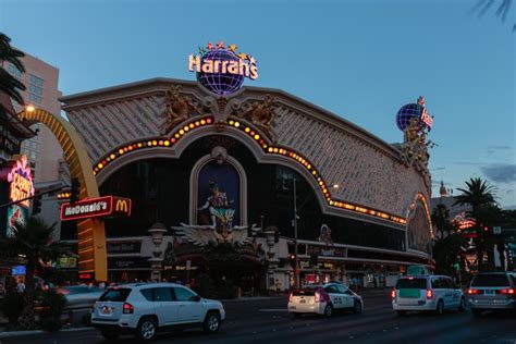 Harrahs Las Vegas Hotel Room Upgrades And Discounts