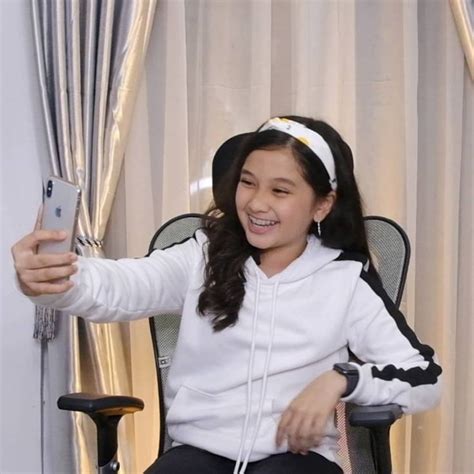 Ia adalah seorang pemain game wanita remaja yang menurut beberapa media pemberitaan menyebutkan bahwa naisa alifia yuriza atau yang kerap disapa dengan panggilan nay ini, belum. Pin oleh αrígσnαm di Naisa Alifia Yuriza | Kecantikan ...