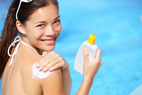 kaya skin clinic reviews this summer apply sunscreen the right way and beat the heat