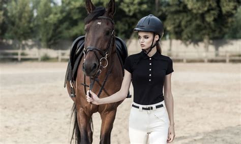13 Outfits To Wear To A Horse Race Men And Women