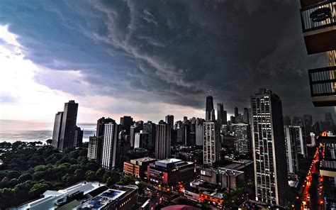 Dark City Storm Clouds Over Chicago Wallpapers Hd 2560x1440