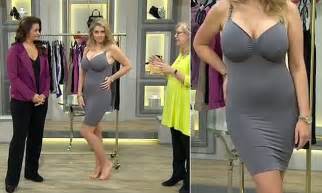 Qvc Model Becomes An Internet Hit After Wearing Very Revealing Dress