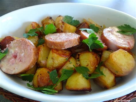 Le blog de Clementine Pommes de terre rôties avec la saucisse Morteau