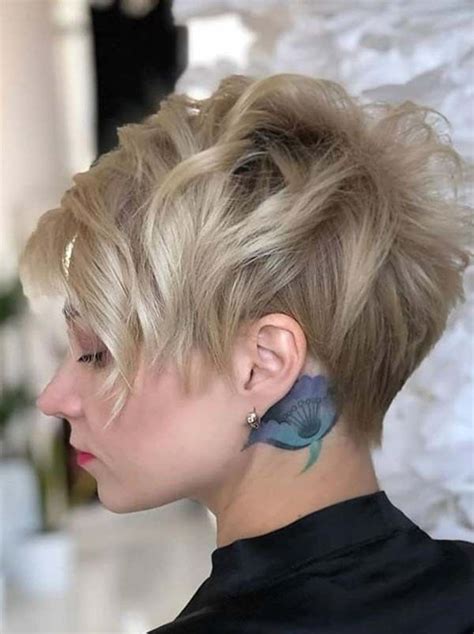 Short Pixie Haircuts 2020 Short Pixie Haircuts In 2020 Edgy Hair