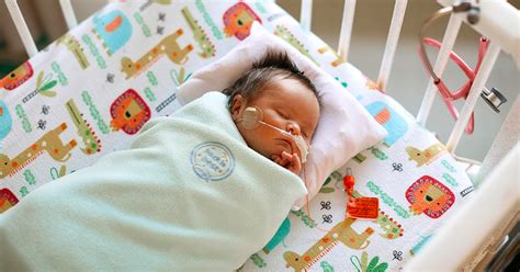 Dr Lia Gravari Answers Questions Experts Have About Neonatal Pneumonia