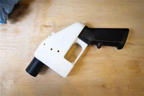 texas company sells plans for 3d printed guns despite ban