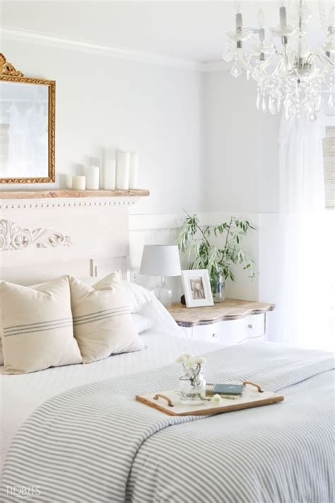 Summer Bedroom Relaxed Decorating Tidbits