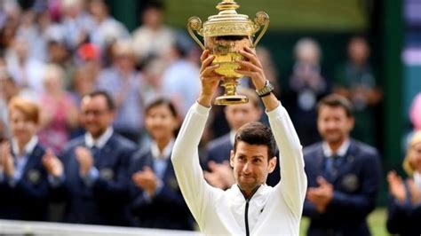 Novak Djokovic: Di Serbian tennis player, Viktor Troicki plus odas don