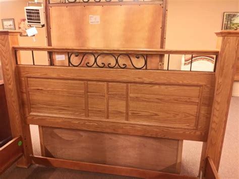 OAK THORNWOOD KING BEDROOM SET Delmarva Furniture Consignment