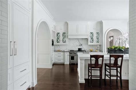 A 10×10 kitchen, used as the cabinets industry standard. 10 foot kitchen cabinets | ... expansive kitchen with 10 ...