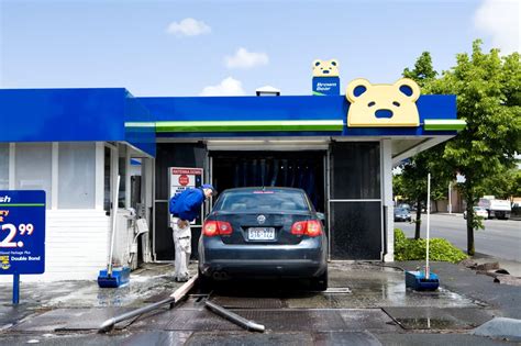 What kind of coin operated self car wash near me choose? Self spray car wash near me