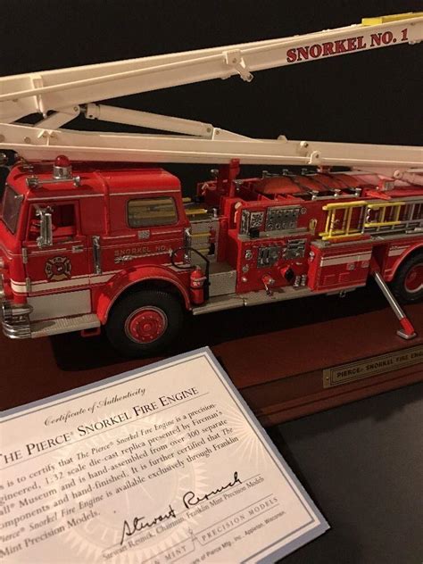 Franklin Mint Pierce Snorkel Fire Truck Fire Engine 132 Scale Model