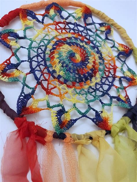 Rainbow crochet dreamcatcher (With images) | Crochet dreamcatcher 