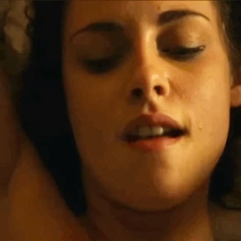 Kristen Stewart Getting That Pussy Tended To Selectives