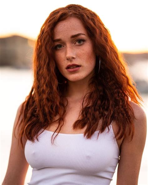 Likes Comments Stunning Redheads Stunning Redheads On