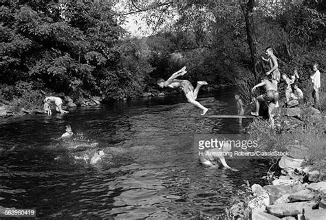 Old Swimming Hole Photos Et Images De Collection Getty Images