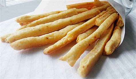 Garlic And Onion Sticks Foodly Magazine 1 Food And Gastronomie