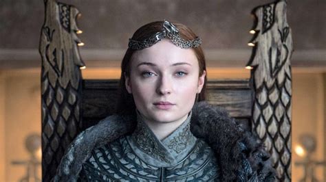 Game Of Thrones Star Sophie Turner Becomes Queen In The North Once Again At Comfort Of Her