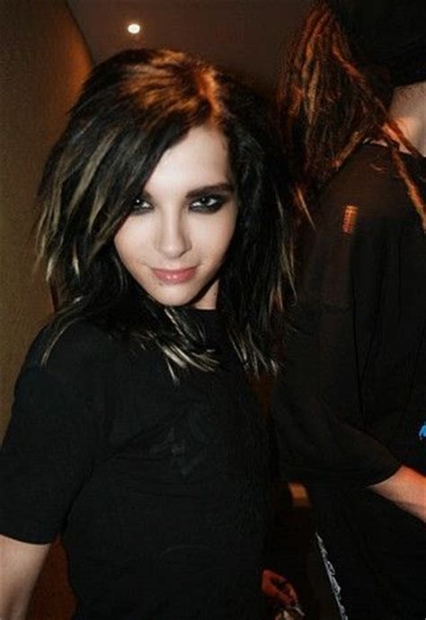 Bill kaulitz long straight hair. werking it | Bill kaulitz, Boys long hairstyles, Long hair ...