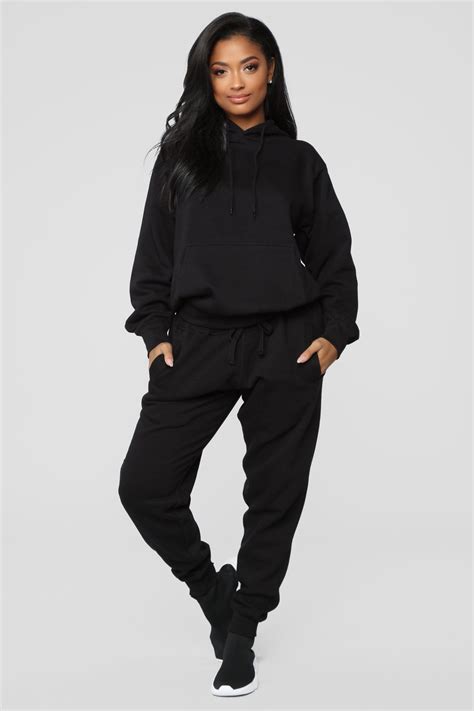 Pin Em Oversized Hoodie Outfit
