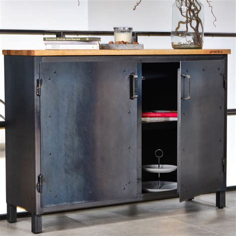 Check spelling or type a new query. Schrank mit Metalltür - Produkt-Detail Seite - Garten Online