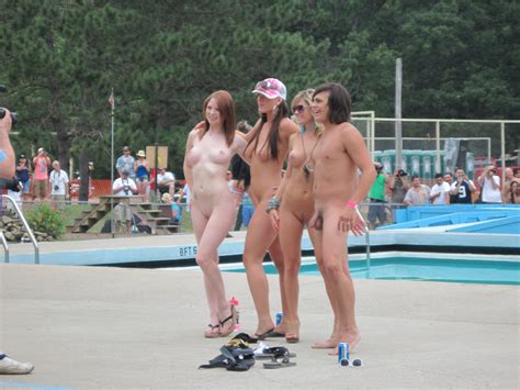 Deeedeeedeee In Gallery Cfnm Public Nudity Girls Cocks