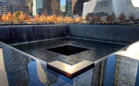 Reflecting Absence Remembering The World Trade Center