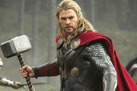 Thor's got a new haircut! Thor has a new haircut in "Ragnarok," and Twitter has a ...