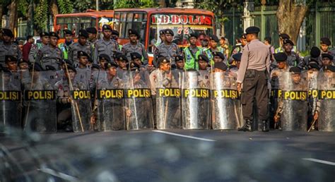 Simbol Urutan Pangkat Polisi Di Indonesia Zonanesia Hot Sex Picture