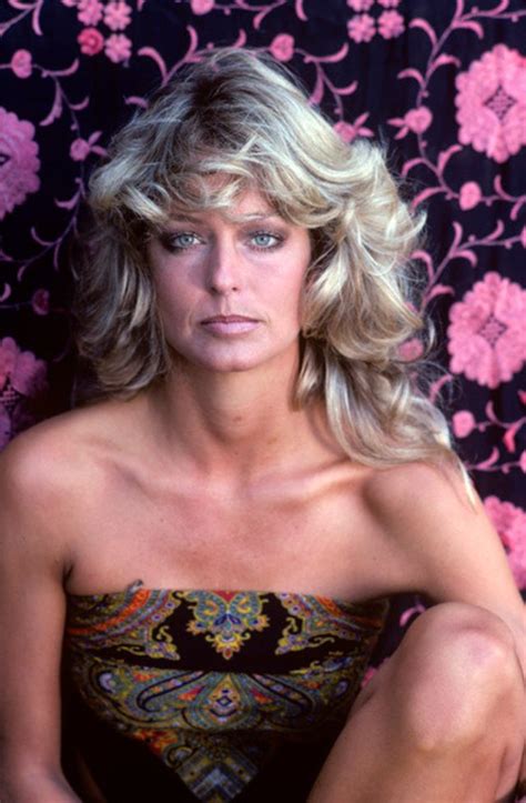 Stunning Portraits Of A Young And Beautiful Farrah Fawcett Taken By