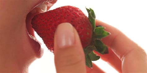 They are a great antioxidant and help keep your heart regulated. How Many Calories Are In Strawberries? - Hey Beauty